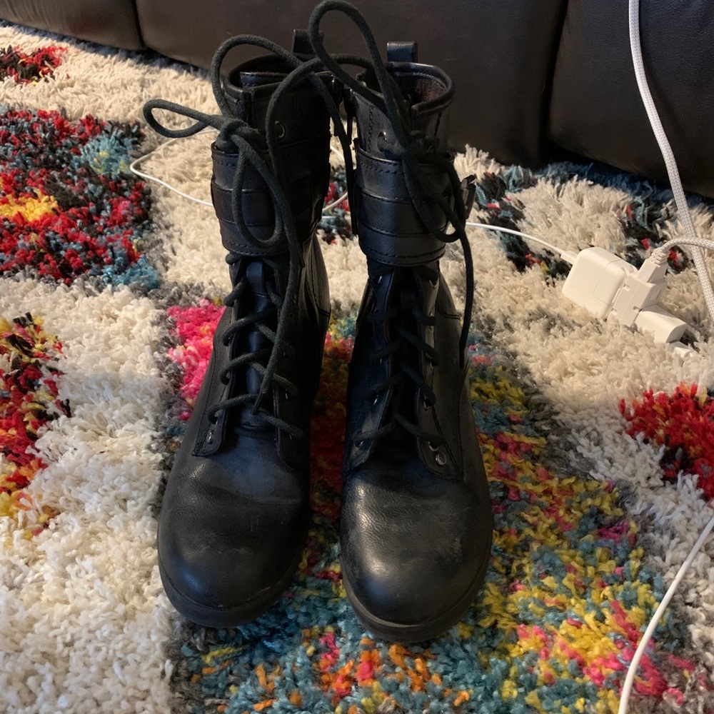Guess combat boots
